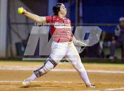 Thumbnail 3 in Chilton County vs Maplesville (Chilton County Tournament Final) photogallery.