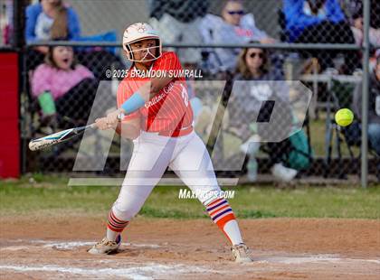Thumbnail 1 in Chilton County vs Maplesville (Chilton County Tournament Final) photogallery.