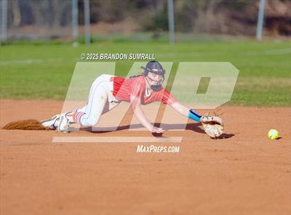 Thumbnail 2 in Chilton County vs Maplesville (Chilton County Tournament Final) photogallery.