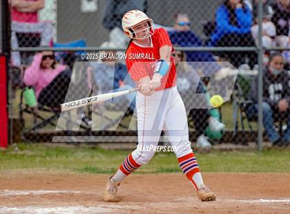 Thumbnail 3 in Chilton County vs Maplesville (Chilton County Tournament Final) photogallery.