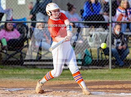 Thumbnail 3 in Chilton County vs Maplesville (Chilton County Tournament Final) photogallery.