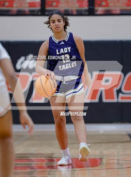 Thumbnail 1 in Independence @ Ravenwood photogallery.