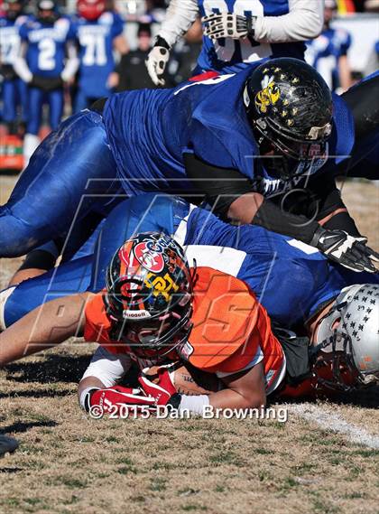 Thumbnail 1 in Tennessee vs. Kentucky (National Guard Border Bowl) photogallery.