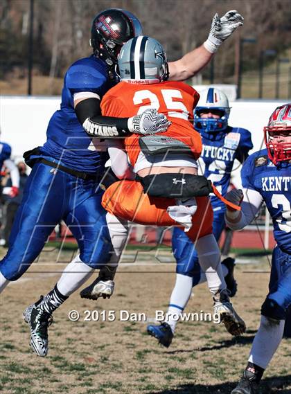 Thumbnail 1 in Tennessee vs. Kentucky (National Guard Border Bowl) photogallery.