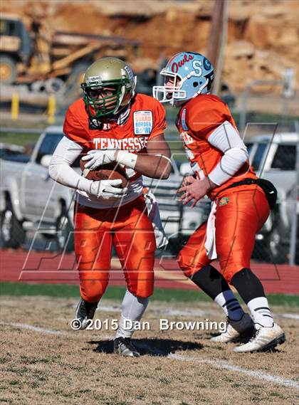 Thumbnail 3 in Tennessee vs. Kentucky (National Guard Border Bowl) photogallery.