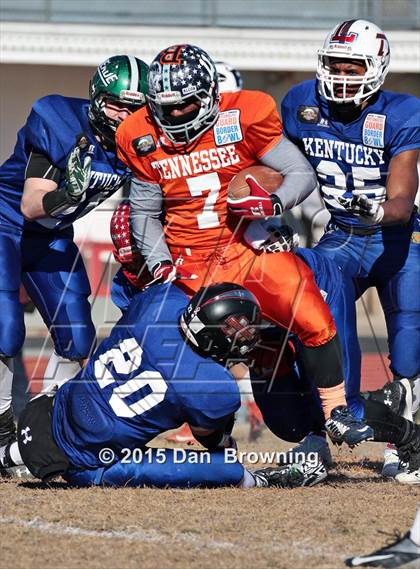 Thumbnail 3 in Tennessee vs. Kentucky (National Guard Border Bowl) photogallery.