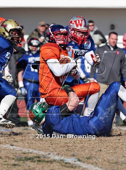 Thumbnail 1 in Tennessee vs. Kentucky (National Guard Border Bowl) photogallery.