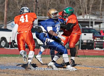 Thumbnail 1 in Tennessee vs. Kentucky (National Guard Border Bowl) photogallery.