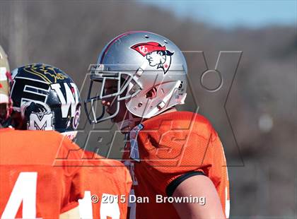 Thumbnail 1 in Tennessee vs. Kentucky (National Guard Border Bowl) photogallery.