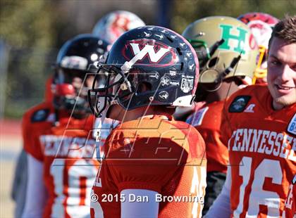 Thumbnail 1 in Tennessee vs. Kentucky (National Guard Border Bowl) photogallery.