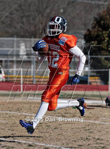 Thumbnail 1 in Tennessee vs. Kentucky (National Guard Border Bowl) photogallery.