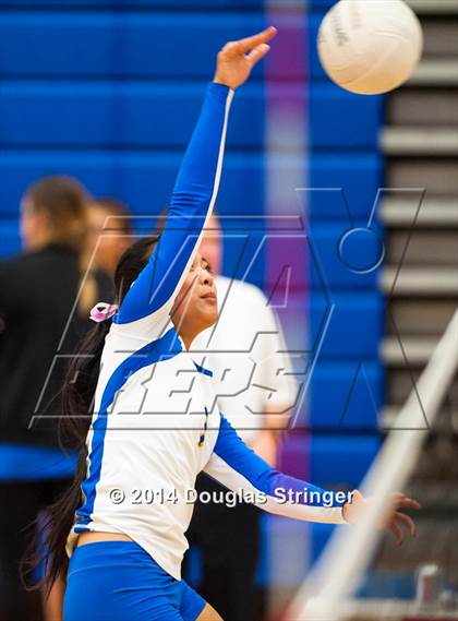 Thumbnail 3 in Arroyo @ Newark Memorial photogallery.