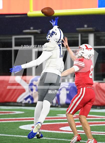Thumbnail 3 in Fairhaven vs Hudson (MIAA Division 6 Final) photogallery.