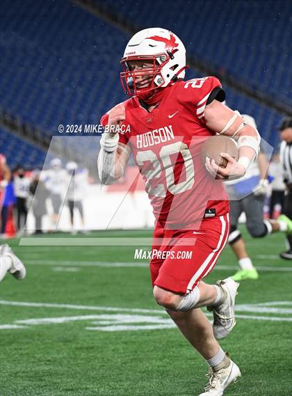 Thumbnail 2 in Fairhaven vs Hudson (MIAA Division 6 Final) photogallery.