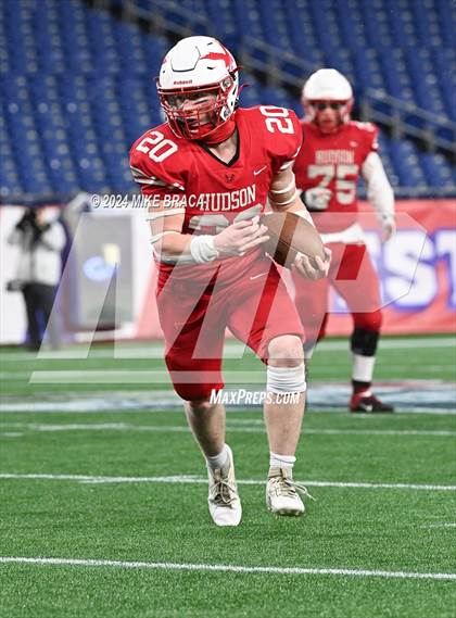 Thumbnail 2 in Fairhaven vs Hudson (MIAA Division 6 Final) photogallery.