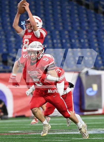 Thumbnail 3 in Fairhaven vs Hudson (MIAA Division 6 Final) photogallery.