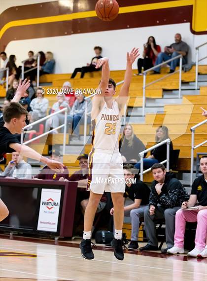 Thumbnail 1 in Valley View @ Simi Valley (CIF SS D3A Playoff 2nd Round) photogallery.