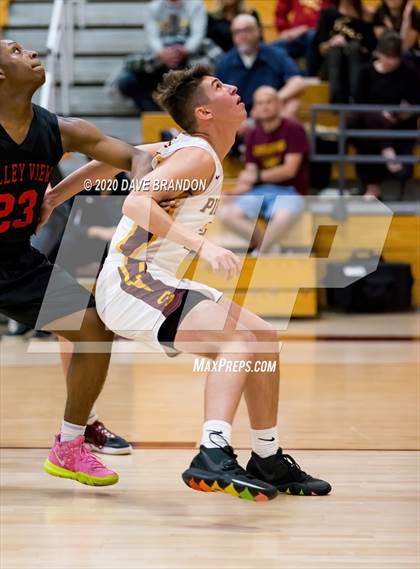Thumbnail 2 in Valley View @ Simi Valley (CIF SS D3A Playoff 2nd Round) photogallery.