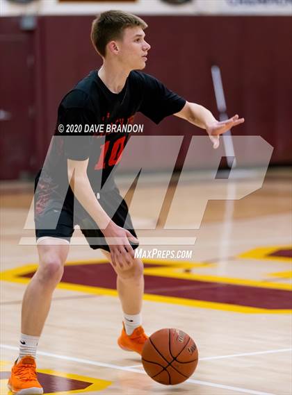 Thumbnail 3 in Valley View @ Simi Valley (CIF SS D3A Playoff 2nd Round) photogallery.