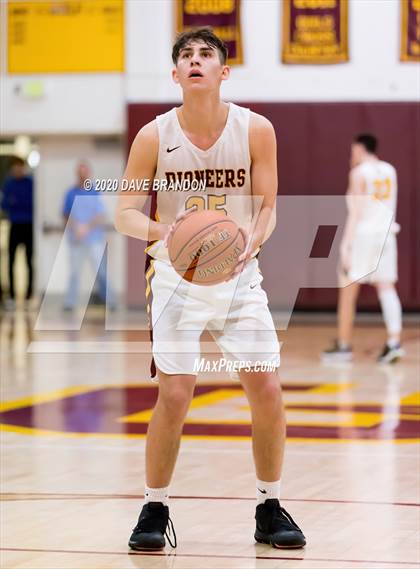Thumbnail 3 in Valley View @ Simi Valley (CIF SS D3A Playoff 2nd Round) photogallery.