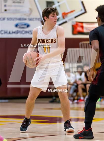 Thumbnail 2 in Valley View @ Simi Valley (CIF SS D3A Playoff 2nd Round) photogallery.