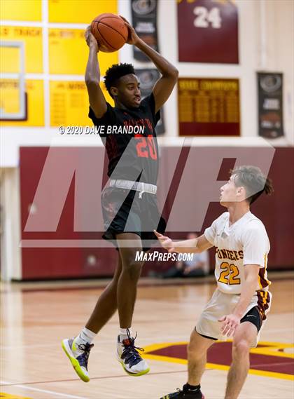 Thumbnail 2 in Valley View @ Simi Valley (CIF SS D3A Playoff 2nd Round) photogallery.