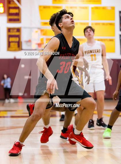 Thumbnail 3 in Valley View @ Simi Valley (CIF SS D3A Playoff 2nd Round) photogallery.