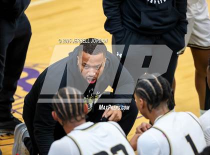 Thumbnail 2 in Christ School vs Knightdale (John Wall Holiday Invitational) photogallery.