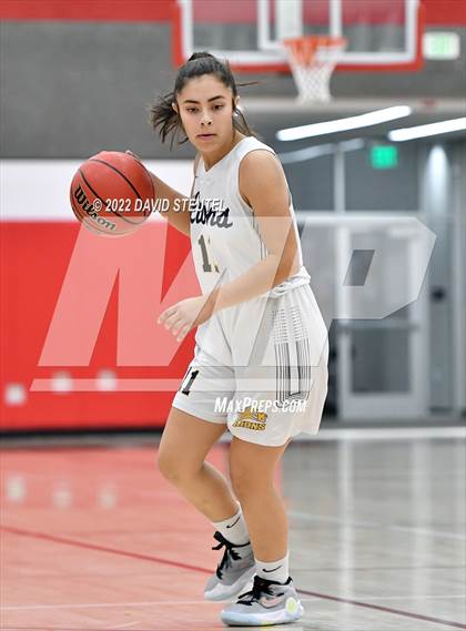 Thumbnail 2 in River Valley vs. Big Valley Christian (Cardinal Classic) photogallery.