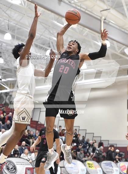 Thumbnail 2 in Mayfair vs. San Leandro (Rancho Mirage Holiday Invitational) photogallery.