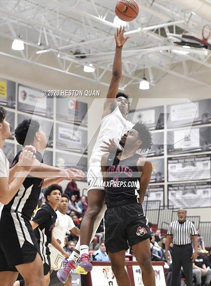 Thumbnail 2 in Mayfair vs. San Leandro (Rancho Mirage Holiday Invitational) photogallery.