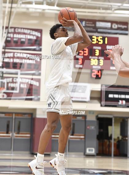 Thumbnail 3 in Mayfair vs. San Leandro (Rancho Mirage Holiday Invitational) photogallery.
