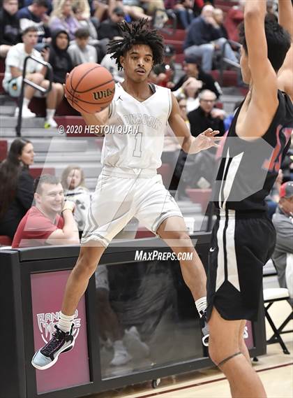 Thumbnail 3 in Mayfair vs. San Leandro (Rancho Mirage Holiday Invitational) photogallery.