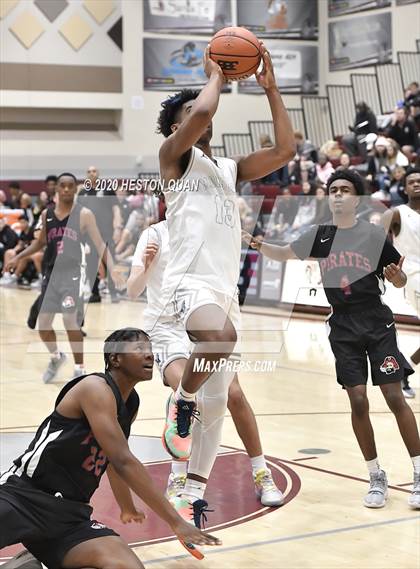Thumbnail 2 in Mayfair vs. San Leandro (Rancho Mirage Holiday Invitational) photogallery.