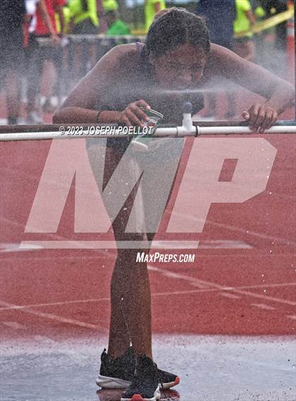 Thumbnail 3 in Kamehameha Invitational photogallery.
