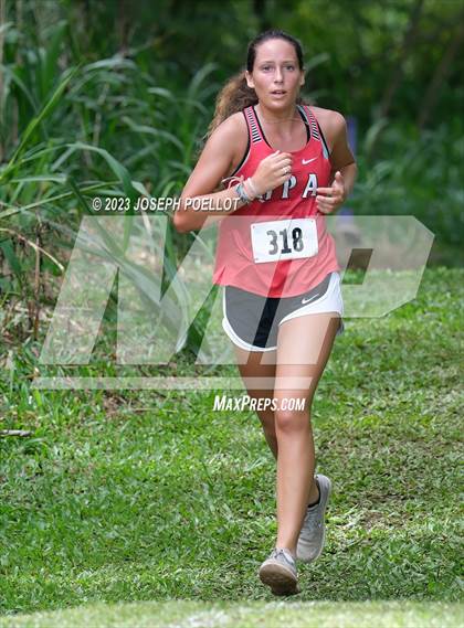 Thumbnail 2 in Kamehameha Invitational photogallery.