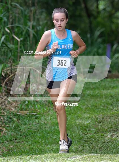 Thumbnail 2 in Kamehameha Invitational photogallery.