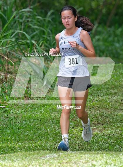 Thumbnail 3 in Kamehameha Invitational photogallery.