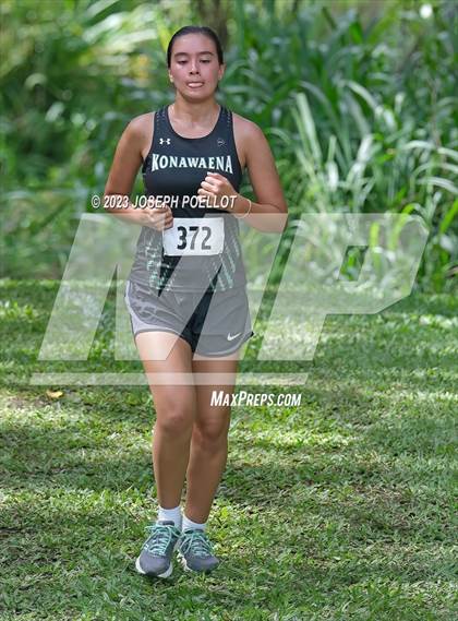 Thumbnail 3 in Kamehameha Invitational photogallery.