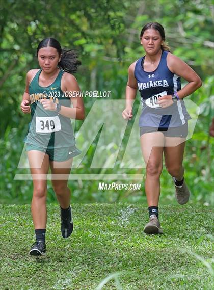 Thumbnail 2 in Kamehameha Invitational photogallery.