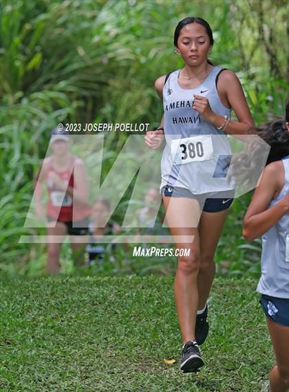 Thumbnail 2 in Kamehameha Invitational photogallery.