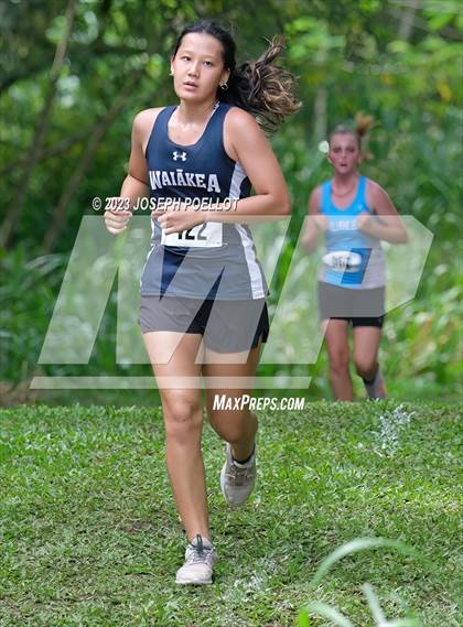 Thumbnail 3 in Kamehameha Invitational photogallery.