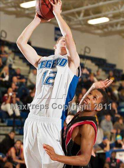 Thumbnail 3 in Wasson @ Legend photogallery.