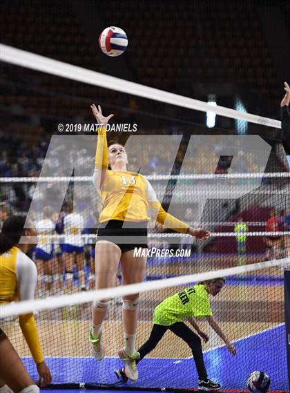 Thumbnail 3 in Pueblo West vs. Thomas Jefferson (CHSAA 4A Playoff) photogallery.