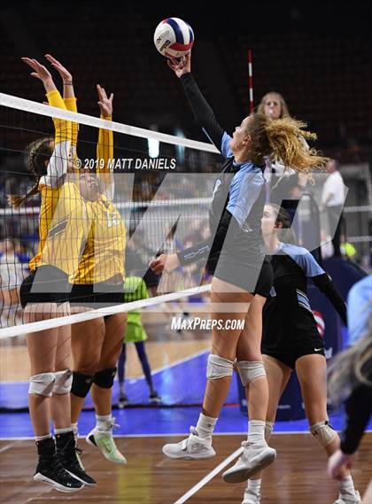 Thumbnail 2 in Pueblo West vs. Thomas Jefferson (CHSAA 4A Playoff) photogallery.