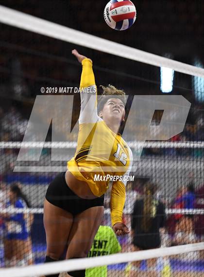 Thumbnail 3 in Pueblo West vs. Thomas Jefferson (CHSAA 4A Playoff) photogallery.