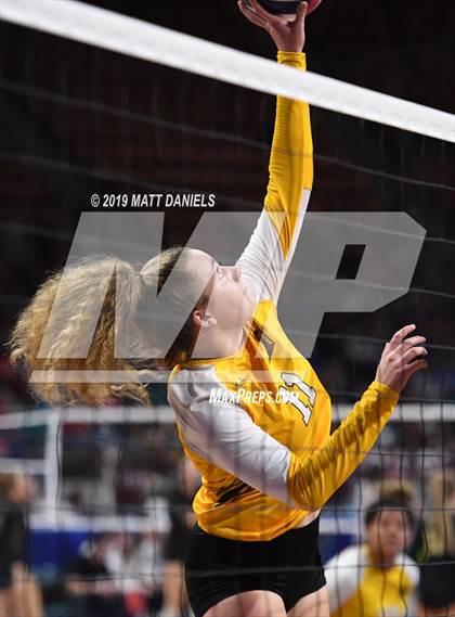 Thumbnail 2 in Pueblo West vs. Thomas Jefferson (CHSAA 4A Playoff) photogallery.