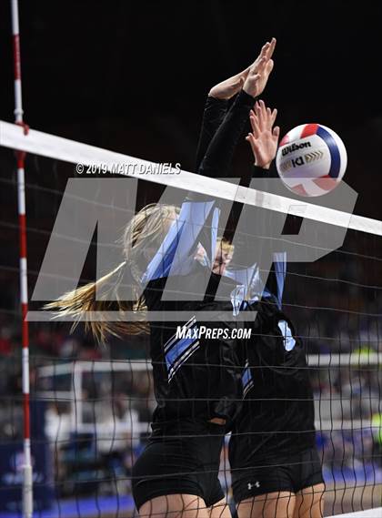 Thumbnail 2 in Pueblo West vs. Thomas Jefferson (CHSAA 4A Playoff) photogallery.