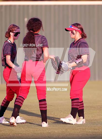 Thumbnail 2 in Moore @ Mustang photogallery.