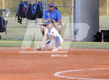 Thumbnail 3 in Moore @ Mustang photogallery.